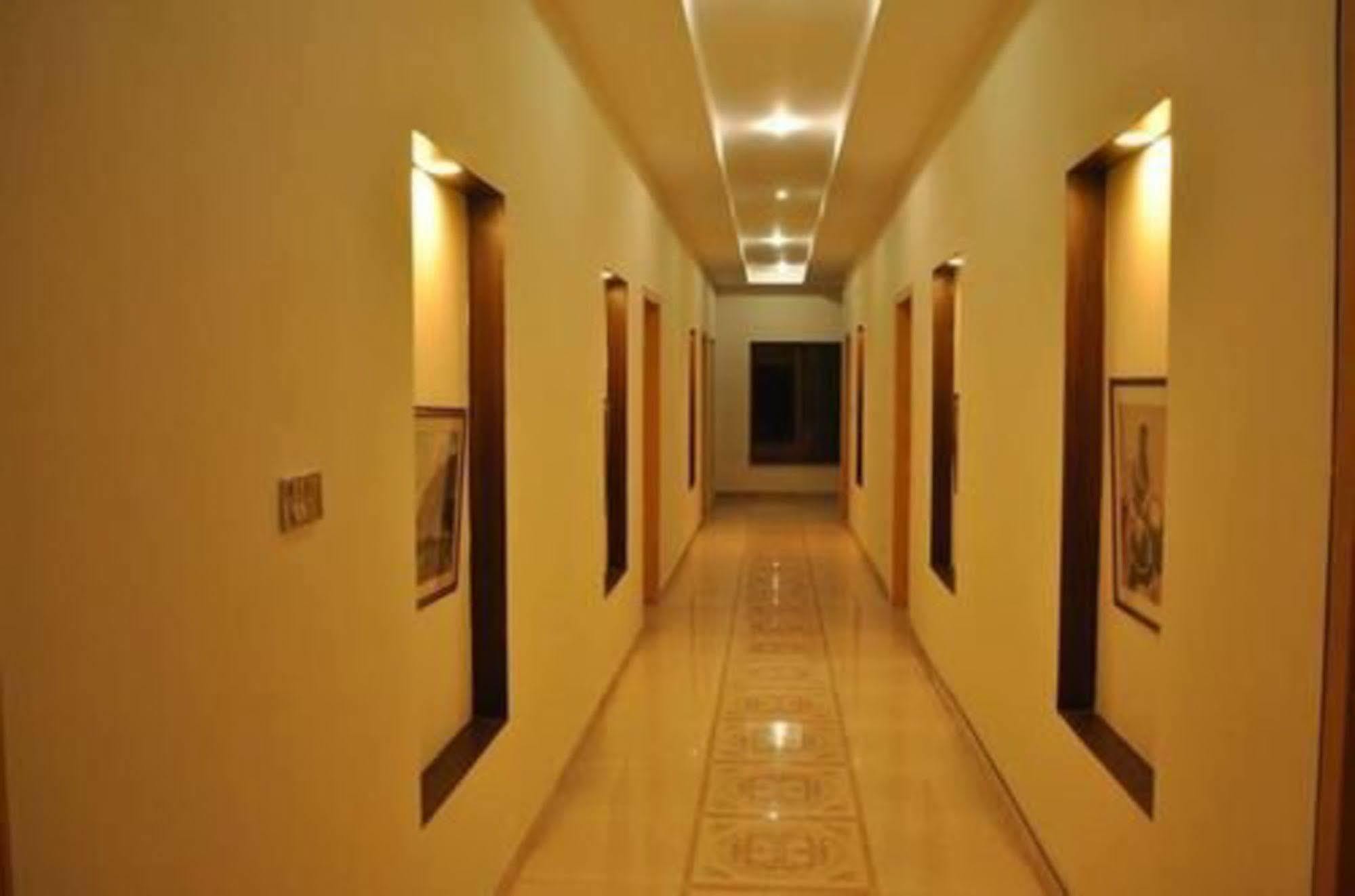 Hotel Diplomat Islamabad Exterior foto