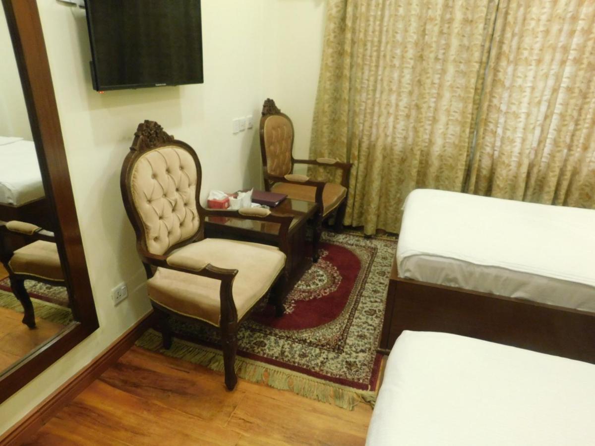 Hotel Diplomat Islamabad Exterior foto